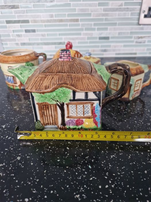 Angielski zestaw ceramiki Cottage Ware