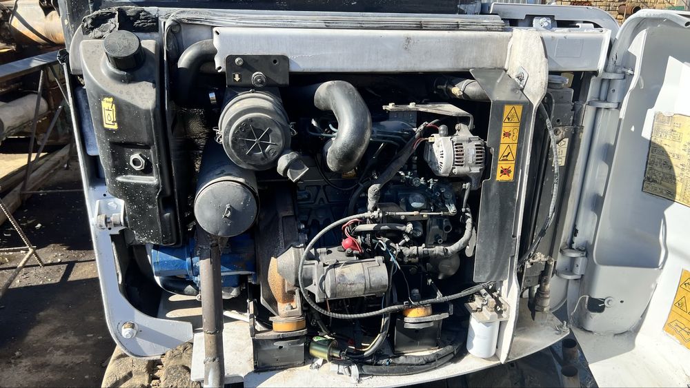 Bobcat 325 2007 р 2.8т
