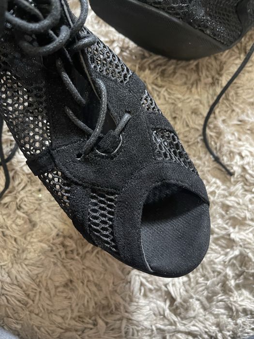 Туфлі High Heels