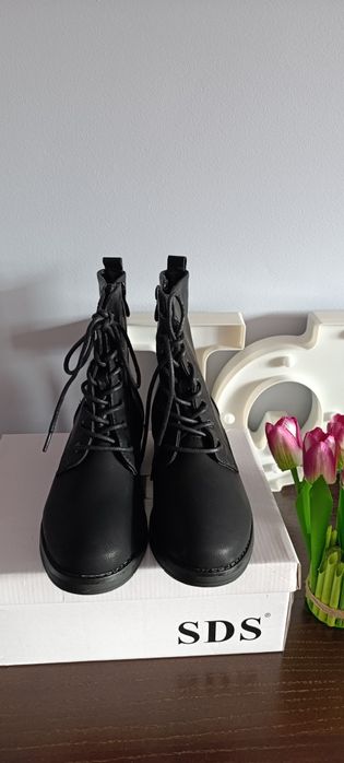 Czarne ocieplane traperki 40,41