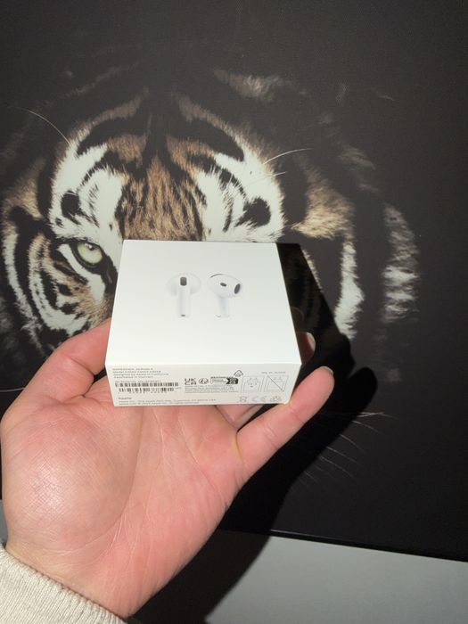 Air pods 4 novos em caixa por abrir