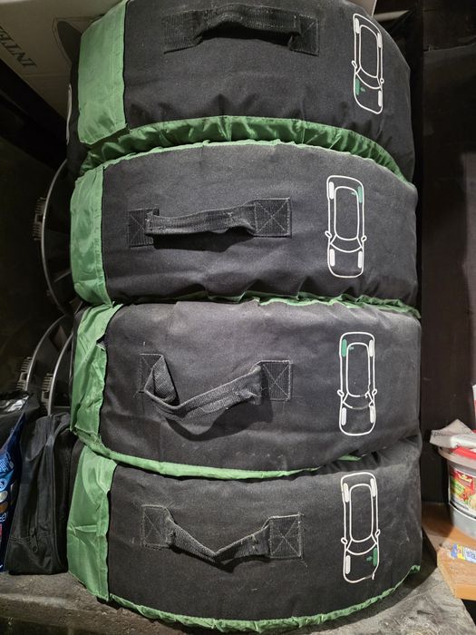 Opony zimowe 215/60 R-16 z oryginalnymi felgami stalowymi grupy vag