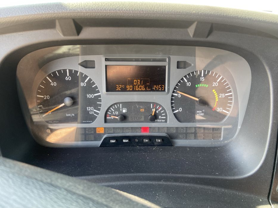 Mercedes Atego 1328 Laweta