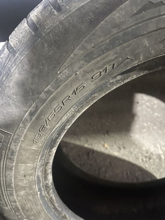 Продам 195/65/15  резину Michelin Зима