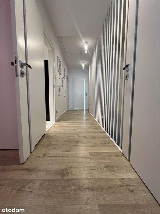 Dom bliźniak z użytkowym poddaszem przy lesie Łagiewnickim