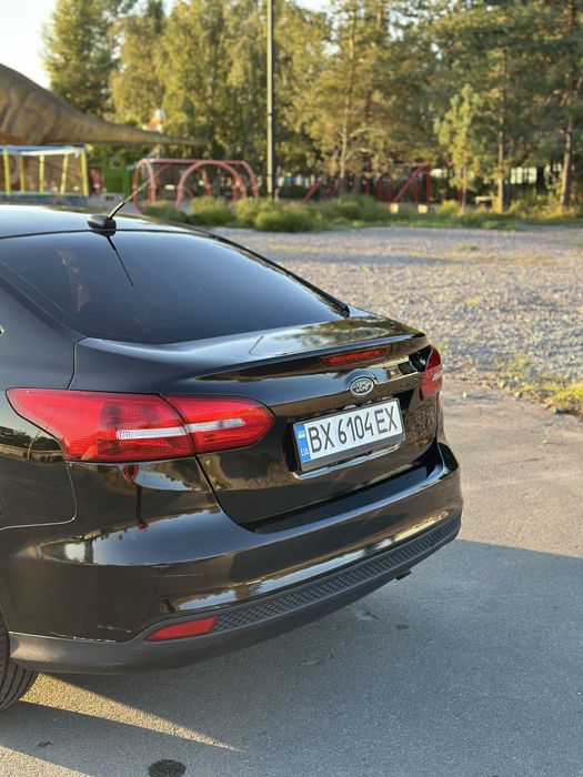 Ford Focus 2017 VIN 1FADP3F2XHL234122 фото оголошення 6 з 8