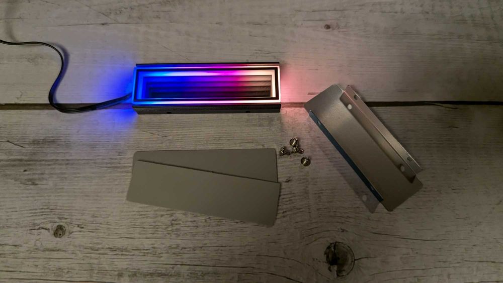 ARGB радиатор SSD M2