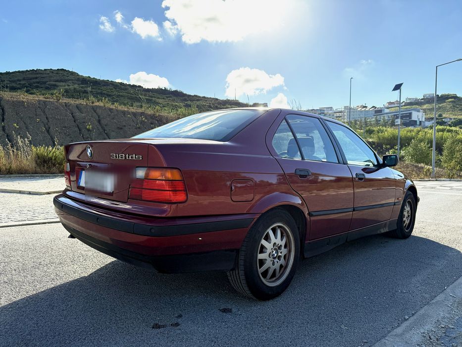 BMW 318 tds (E36)
