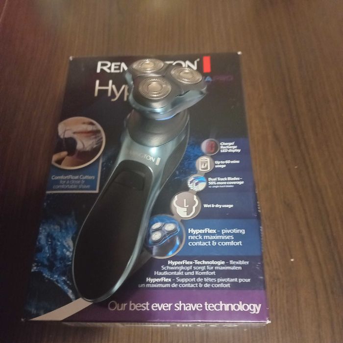 Golarka męska firmy Remington Hyper Flex Aqua Pro XR1470