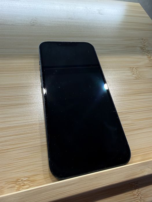 Apple iPhone 13 128GB Midnight / 84% АКБ / Face ID / Оригінал