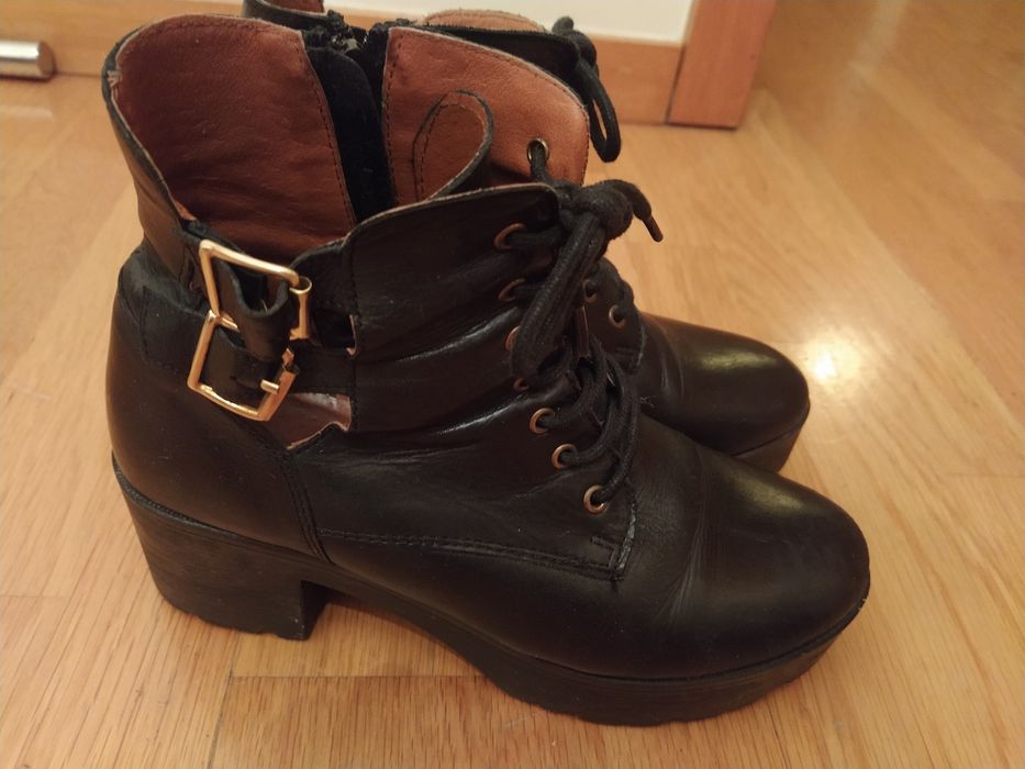 Bota preta meia estação