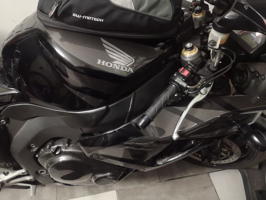 Honda cbr 1000 rr sc 57b