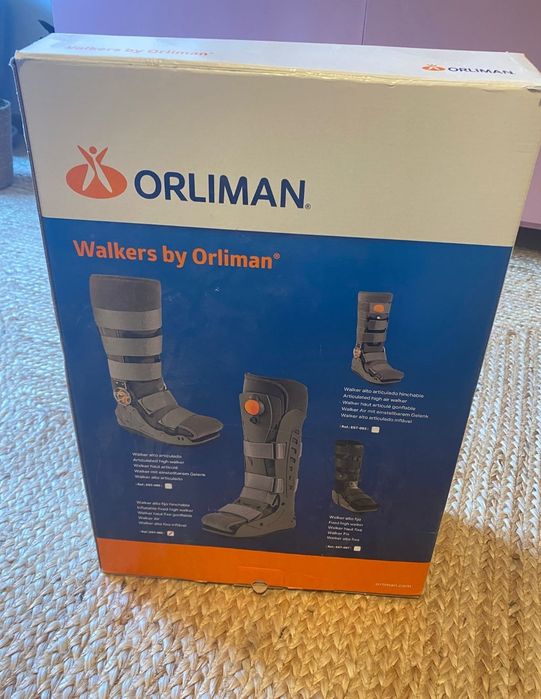 Bota walker Tamanho 2