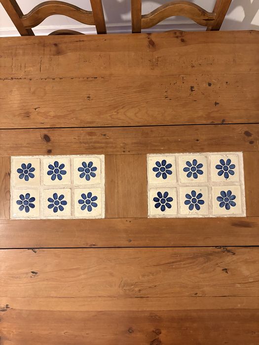 Mesa/Aparador de madeira mexicana extensivel + 4 cadeiras
