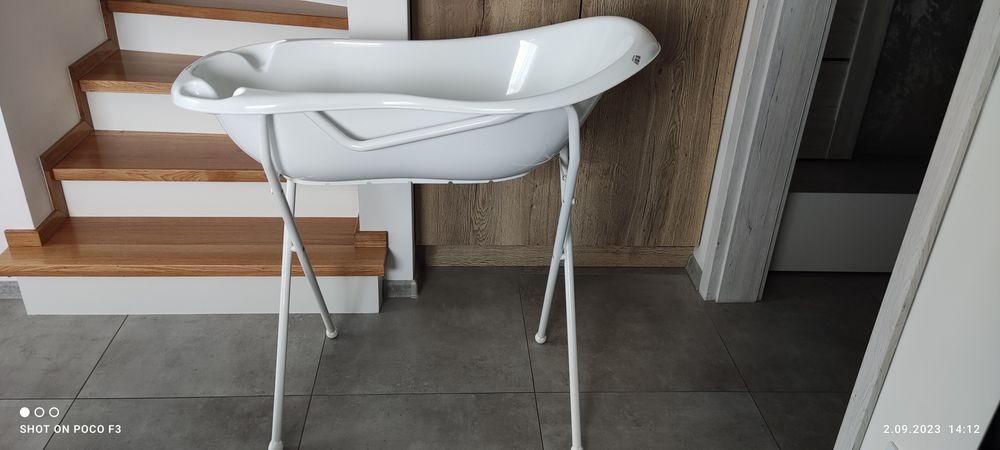 Wanienka ze stelażem