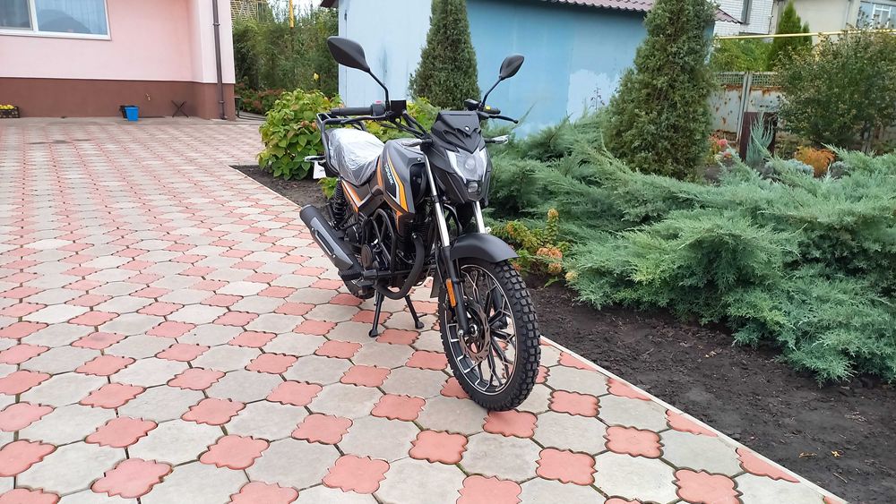 Продам новий мотоцикл SPARK SP150R-12S,м.Синельникове,м-н "Мото-Рай".