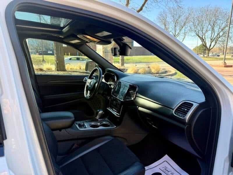 2022 Jeep Grand Cherokee WK Laredo E