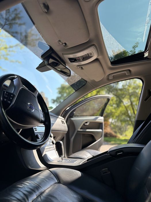 Volvo xc70 2.4D5 awd