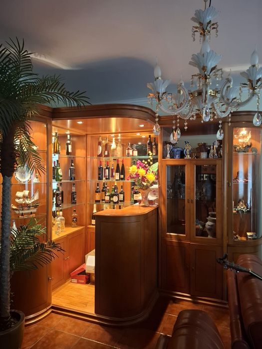 Bar de  Cerejeira Polida