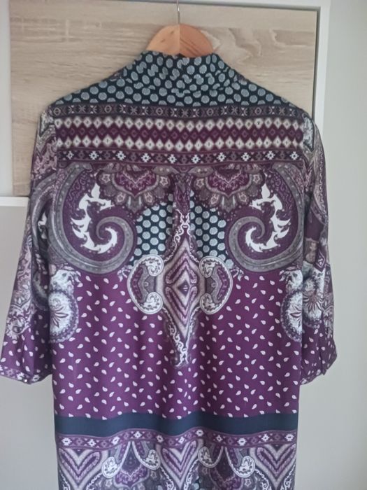 Vestido manga comprida, da Massimo Dutti