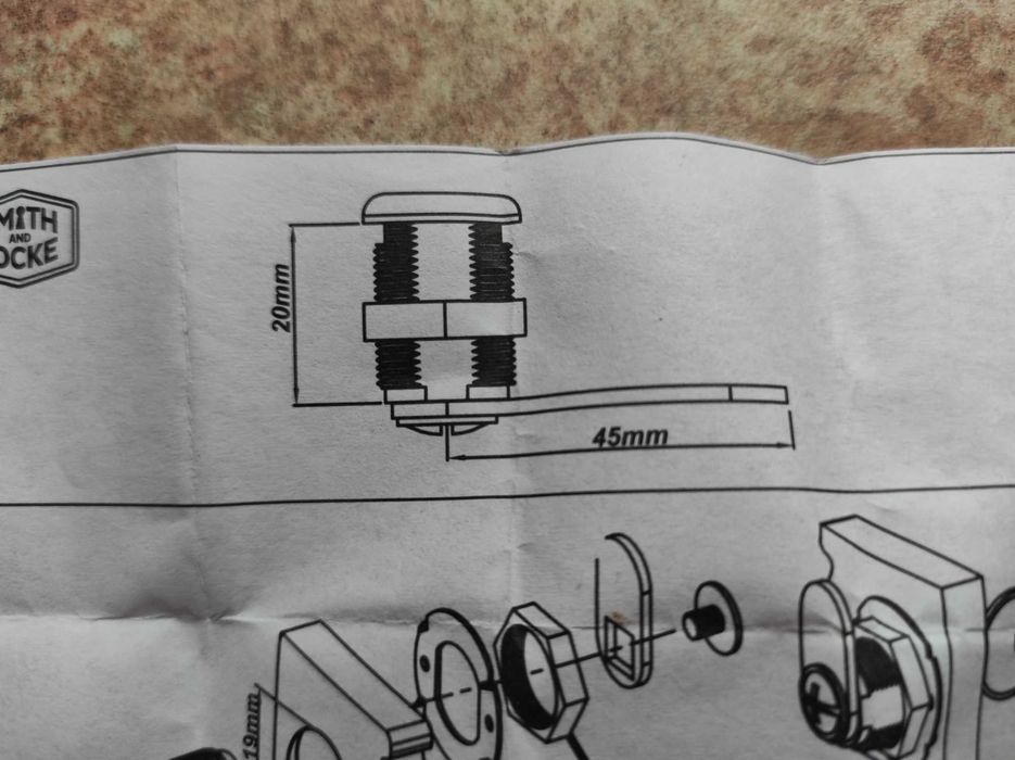 Zamki krzywkowe 20mm SMITH & LOCKE  2 sztuki 4 klucze