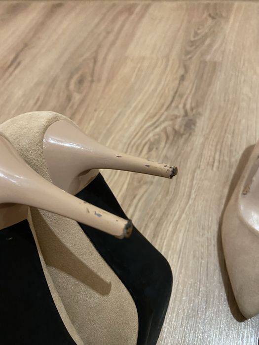 Лодочки бежеві, 2 пари в наявності