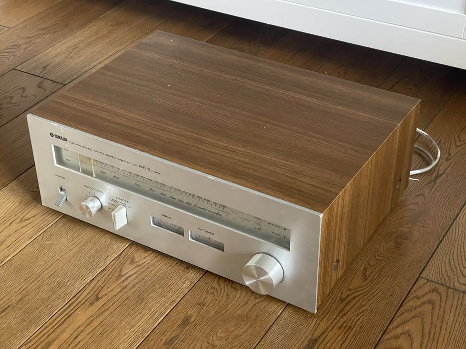 Yamaha ct-610 tuner radiowy z wbudowana fabrycznie antema