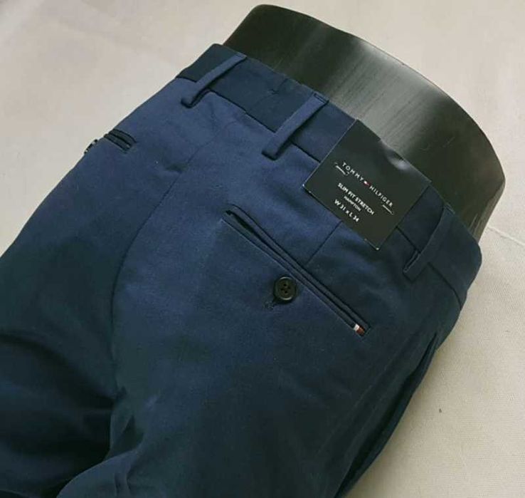 Męskie spodnie Tommy Hilfiger Hampton Chino Slim nowe oryg. - W31/L34