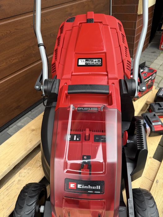 Kosiarka 36cm akumulator 2x4ah einhell