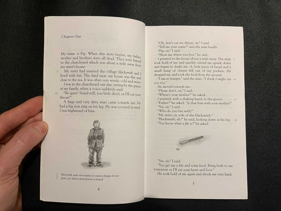 Great Expectations - Charles Dickens (Easy Readers)