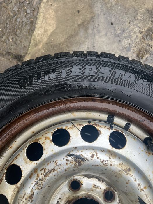 Зимові шини (колеса) 185/65 R15