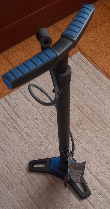 Bomba para pneus de bicicleta Berg