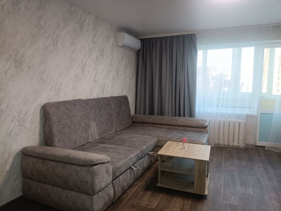 Продам 3к квартиру Мініна Шнеерсона Поля низ