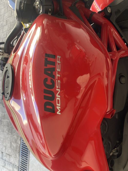 Ducati monster 1200