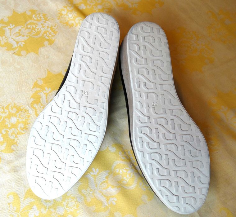 Buty damskie  RYŁKO czółenka koturn nowe rozmiar 39