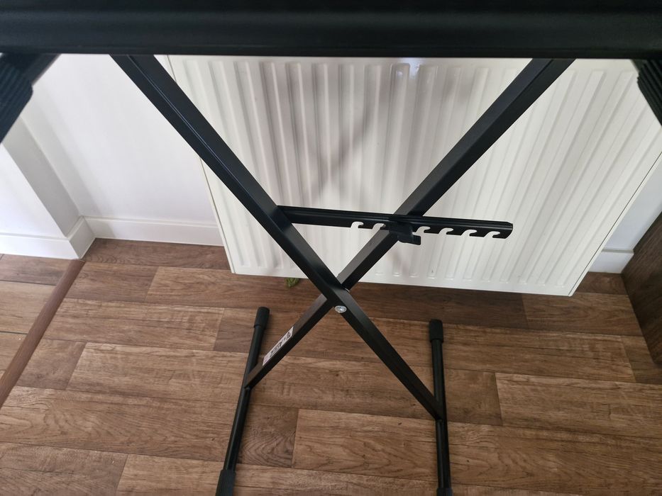 Keyboard yamaha YPT-220