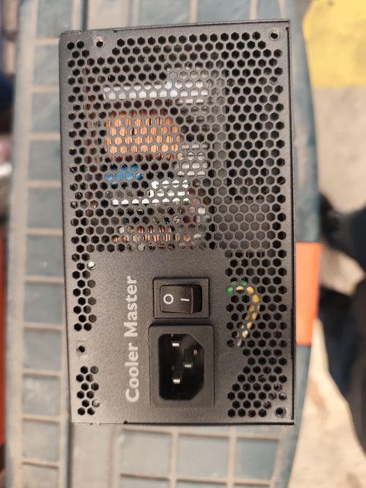 Fonte de alimentação Cooler Master V1000  80 Plus Gold