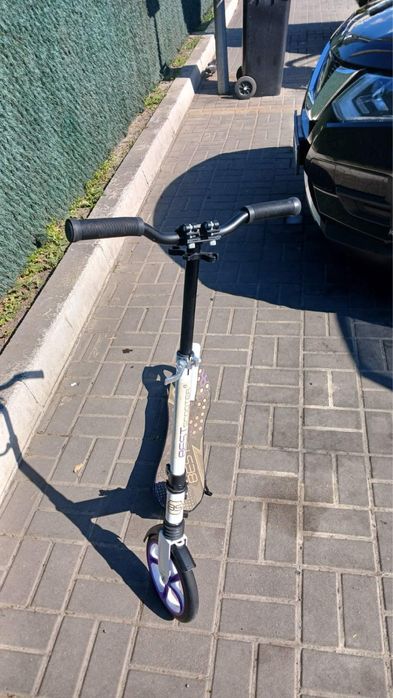 Продам самокат для дитини від 6 років