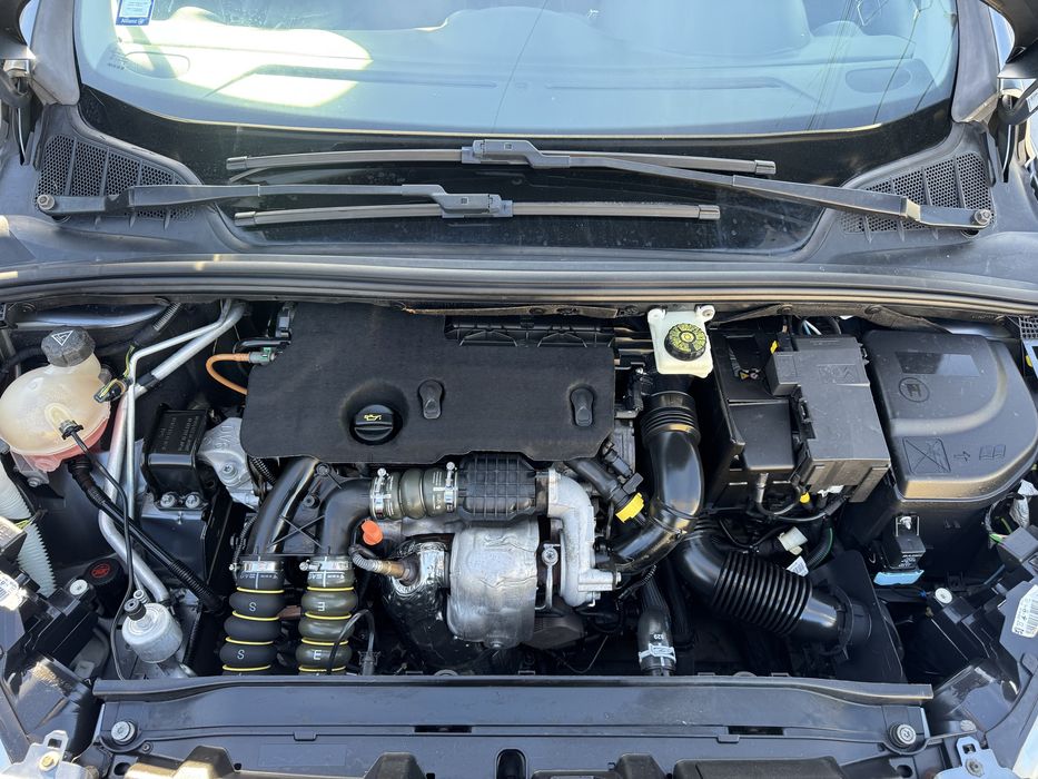 Peugeot 308 1.6 hdi 2011 — photo 4
