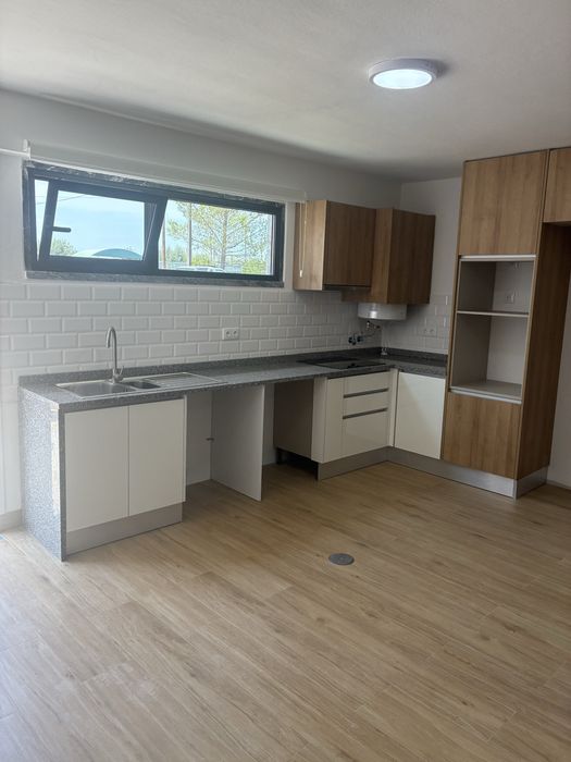 Arrenda-se apartamtento T2 alcanena