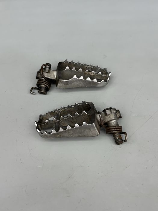 Podnóżki Nóżki Stopki YAMAHA YZF250 / 450