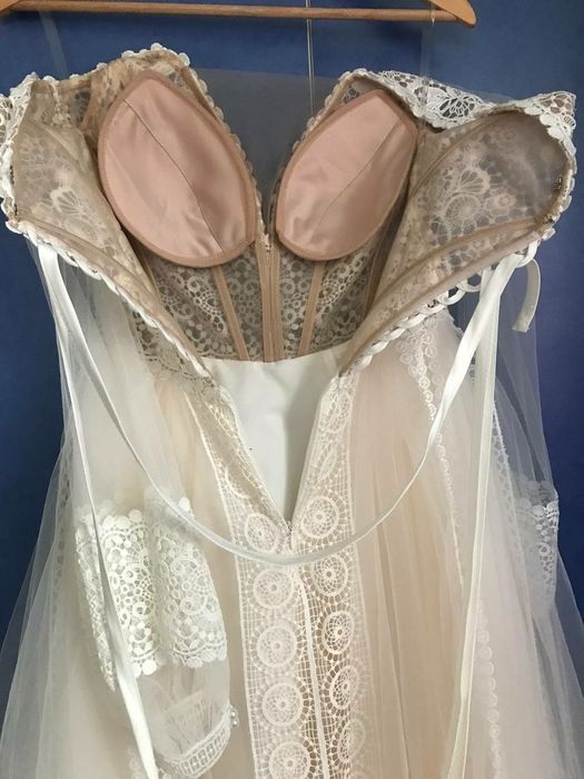 Плаття випускне!