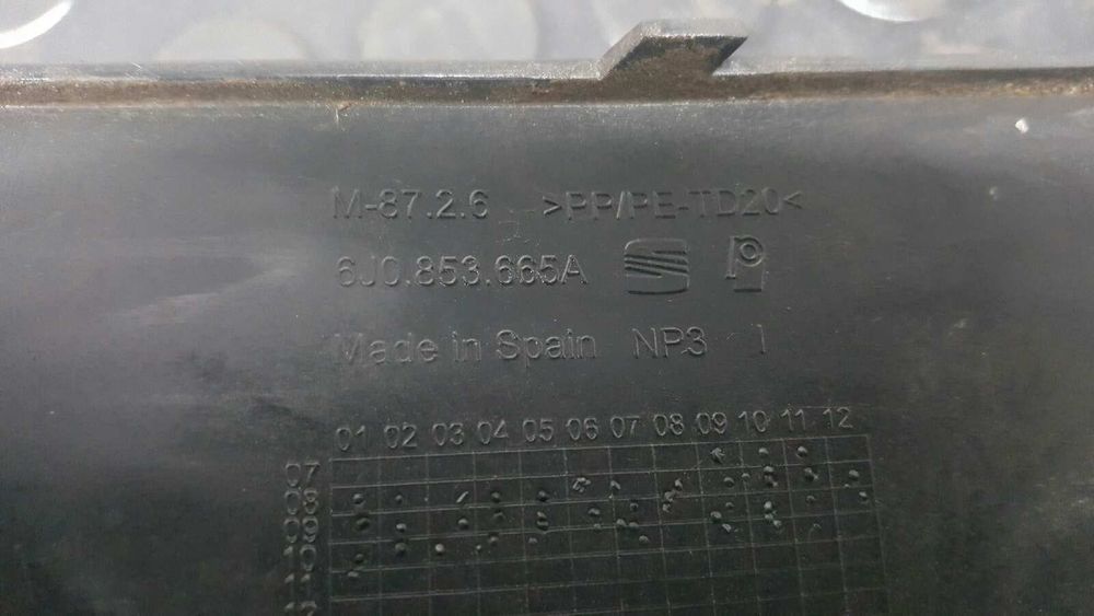 TRIM DO FAROL DE NEVOEIRO SEAT IBIZA SC (6J1) REFERENCE