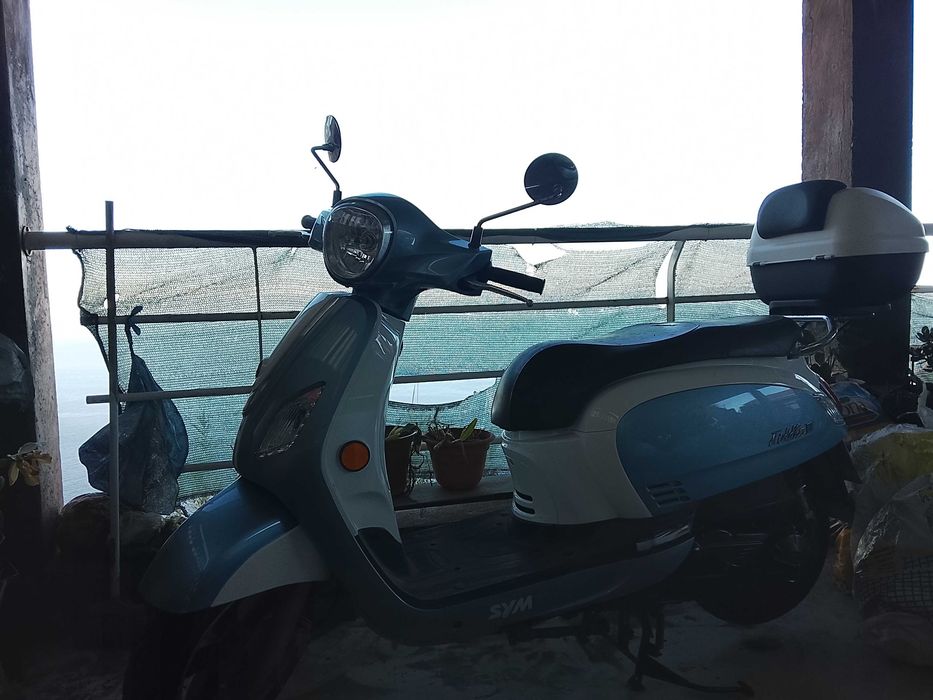 Sym fydell 3 125 como nova