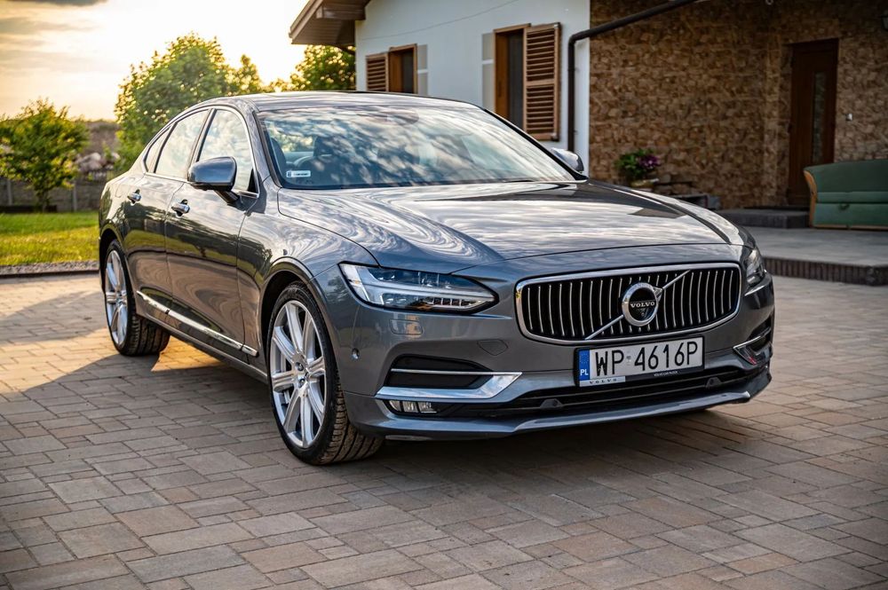 Volvo S90