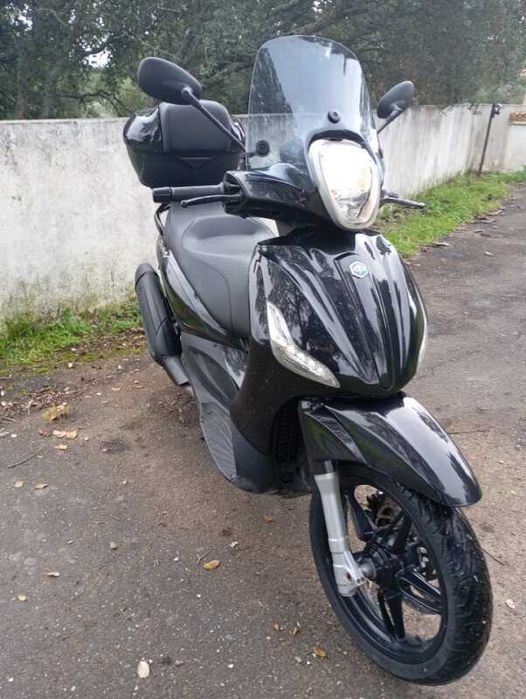 Piaggio Beverly Sport Touring 350