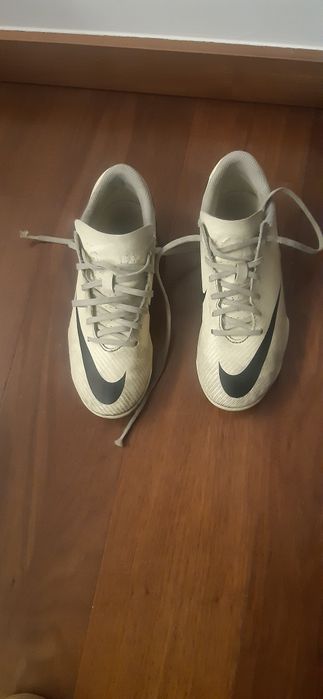 Chuteiras Nike 34