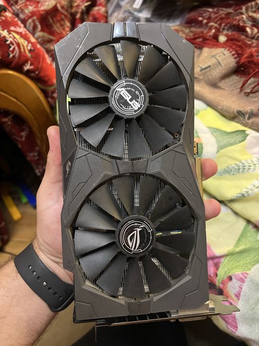ASUS ROG Strix Radeon RX 570 OC 4GB Gaming