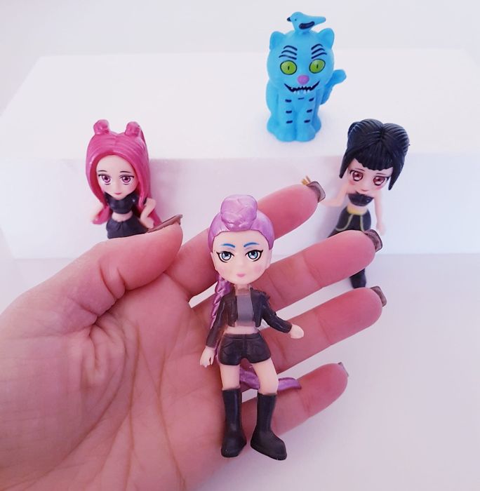 Conjunto 4 pcs k-pop demons (Portes Incluidos)