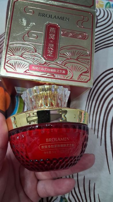 Krem odmladzajacy i ujedrniajacy .+ maska gratis